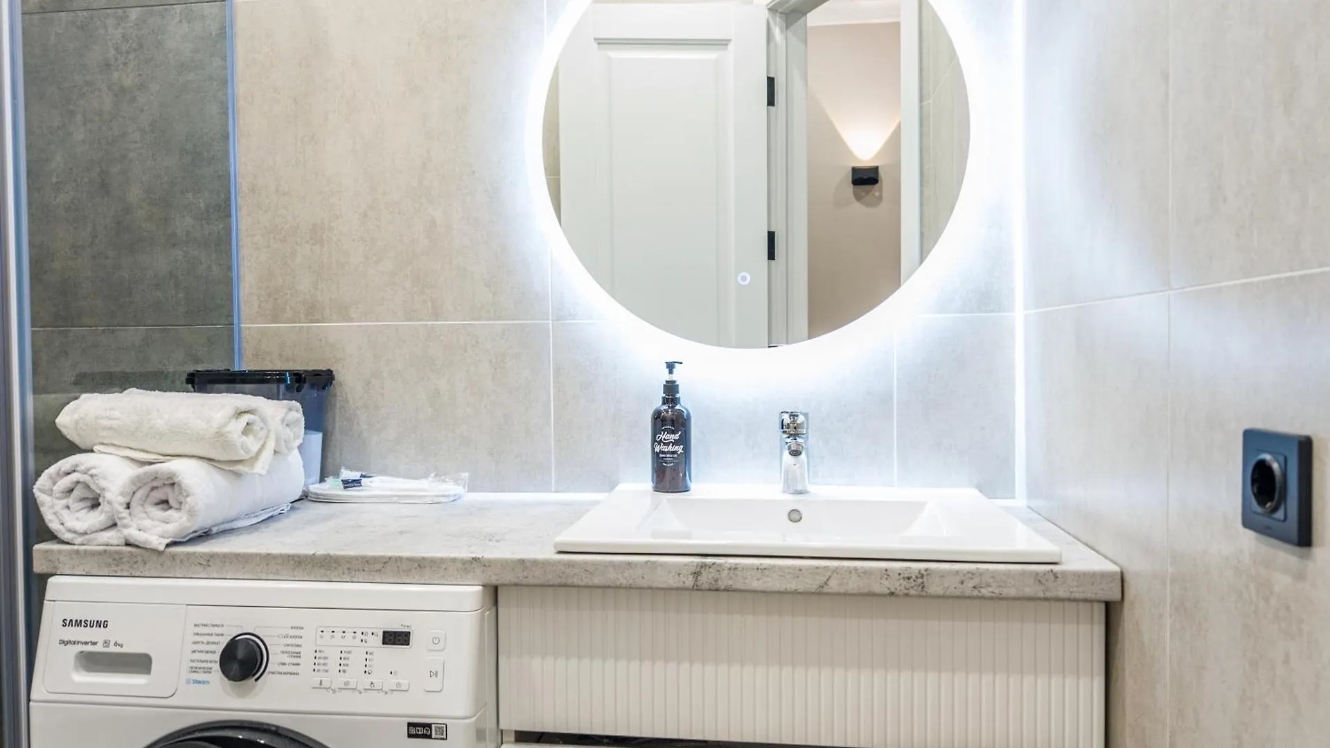 Apartment Спорт И Отдых В Центре Города Nur-Sultan  Kazakhstan